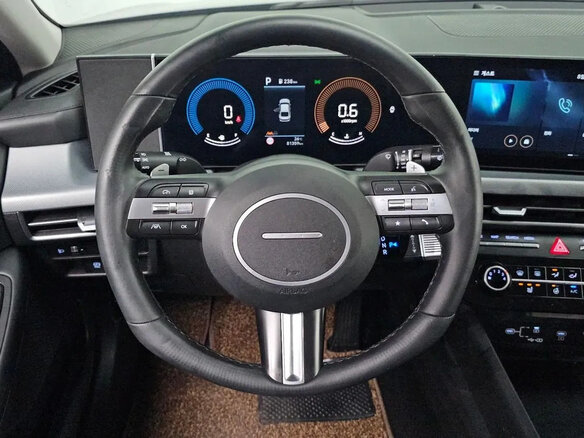 2024 Hyundai Sonata VIII (DN8) Рестайлинг, серебристый, 2210000 рублей - вид 8