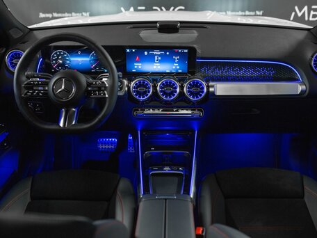 2025 Mercedes-Benz GLB 250 I (X247) Рестайлинг, белый, 7409400 рублей, вид 2