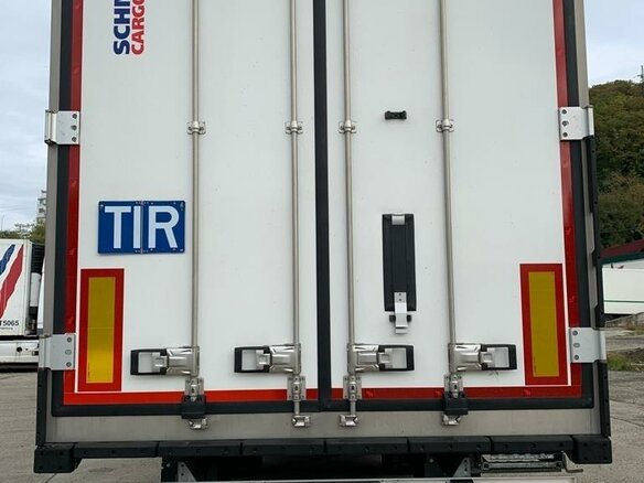 2021 Schmitz Cargobull SKO, белый, 8299999 рублей - вид 4