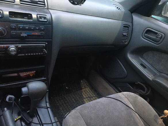 1997 Nissan Maxima IV (A32), серебристый, 150000 рублей - вид 18