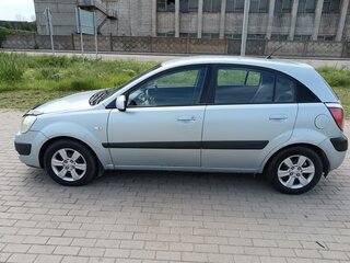 2006 Kia Rio II, серебристый, 350000 рублей, вид 4