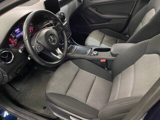 2018 Mercedes-Benz GLA 200 I (X156) Рестайлинг, синий, 2150000 рублей, вид 5