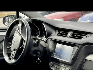 2015 Toyota Avensis III Рестайлинг 2, чёрный, 1650000 рублей, вид 4