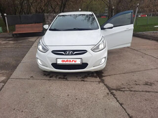 2014 Hyundai Solaris I, белый, 900000 рублей, вид 3