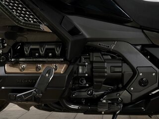 2024 Honda GL 1800 Gold Wing, чёрный, 2850000 рублей, вид 5