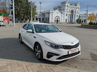 2019 Kia Optima IV Рестайлинг, белый, 2400000 рублей, вид 1
