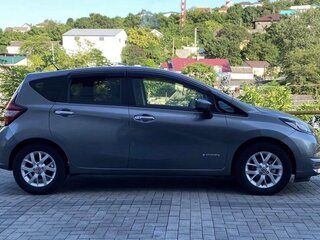2018 Nissan Note e-Power II Рестайлинг, серый, 1450000 рублей, вид 4