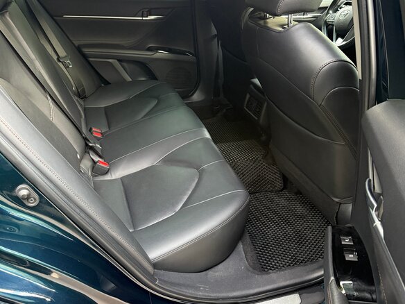 2019 Toyota Camry VIII (XV70), синий, 2700000 рублей - вид 10