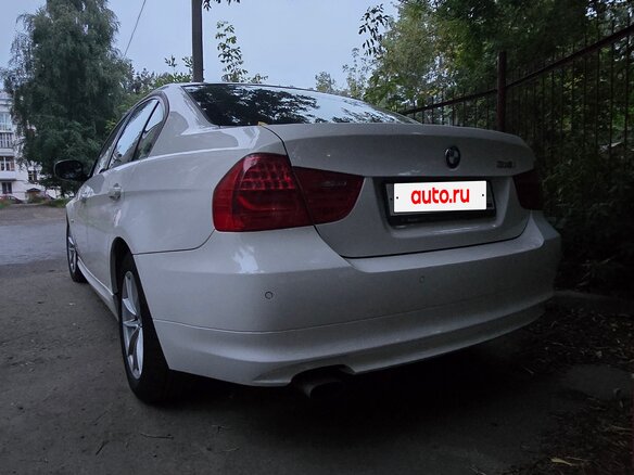2010 BMW 3 серии 318i V (E90/E91/E92/E93) Рестайлинг, белый, 1000000 рублей - вид 7