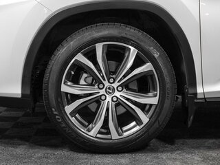 2021 Lexus RX 350 IV Рестайлинг, серебристый, 6000000 рублей, вид 3