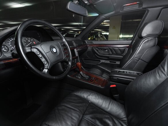 1998 BMW 7 серии 750Li III (E38) Рестайлинг, чёрный - вид 15