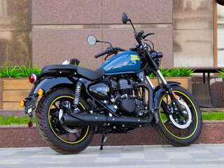 2024 Royal Enfield Meteor, красный, 469900 рублей, вид 4