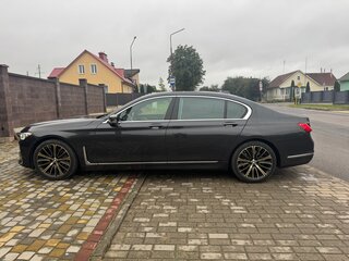 2020 BMW 7 серии Long 740Li xDrive VI (G11/G12) Рестайлинг, чёрный, 4050000 рублей, вид 5