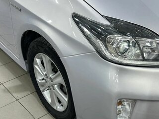 2013 Toyota Prius III Рестайлинг (XW30), серебристый, 1138500 рублей, вид 5