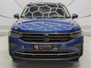 2021 Volkswagen Tiguan II Рестайлинг, синий, 2819000 рублей, вид 2