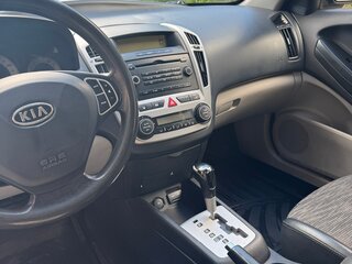 2008 Kia Ceed I, зелёный, 550000 рублей, вид 5