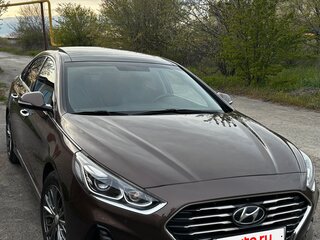 2019 Hyundai Sonata VII (LF) Рестайлинг, коричневый, 2050000 рублей, вид 3