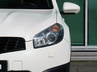2013 Nissan Qashqai I Рестайлинг, белый, 839000 рублей, вид 4