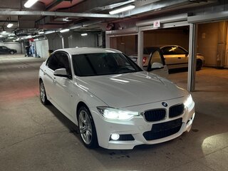 2016 BMW 3 серии 320i xDrive VI (F3x) Рестайлинг, белый, 2500000 рублей, вид 4