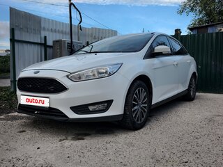 2017 Ford Focus III Рестайлинг, белый, 900000 рублей, вид 1