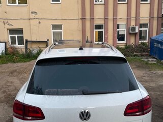 2017 Volkswagen Touareg II Рестайлинг, белый, 3500000 рублей, вид 4