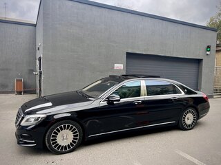 2017 Mercedes-Benz Maybach S-Класс 500 I (X222), чёрный, 3790000 рублей, вид 4
