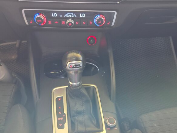 2016 Audi A3 III (8V), белый - вид 20