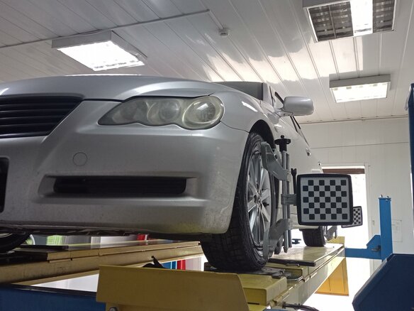2005 Toyota Mark X I, серебристый, 1100000 рублей - вид 27