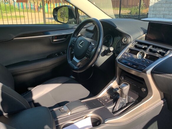 2018 Lexus NX 200 I Рестайлинг, коричневый, 3300000 рублей - вид 11