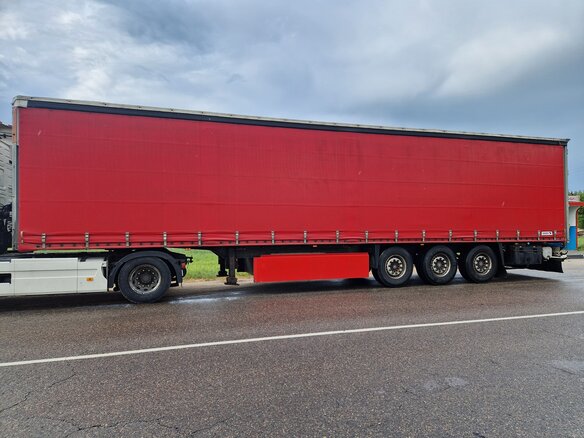 2007 Schmitz Cargobull S01, красный, 2400000 рублей