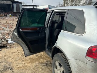 2004 Volkswagen Touareg I, серебристый, 820000 рублей, вид 5