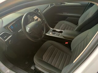 2019 Ford Fusion (North America) II Рестайлинг, белый, 1750000 рублей, вид 4