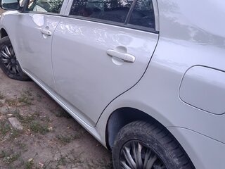2010 Toyota Corolla X (E140, E150) Рестайлинг, белый, 850000 рублей, вид 5