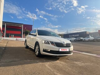 2018 Skoda Octavia III (A7) Рестайлинг, белый, 1420000 рублей, вид 5