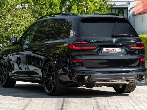 2026 BMW X7 40d I (G07) Рестайлинг, чёрный - вид 1