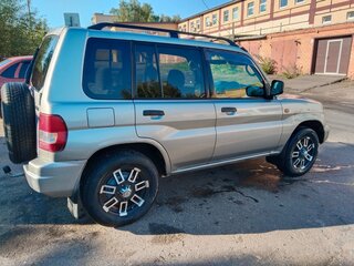 2000 Mitsubishi Pajero iO, серый, 400000 рублей, вид 3