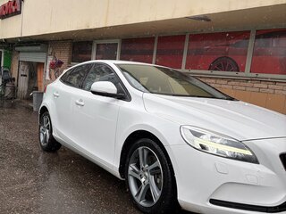 2016 Volvo V40 II Рестайлинг, белый, 1430000 рублей, вид 5