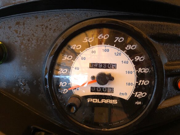 2011 Polaris 550 IQ, красный - вид 4