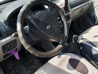 2003 Renault Symbol I Рестайлинг, белый, 340000 рублей, вид 1