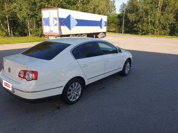 2010 Volkswagen Passat B6, белый, 800000 рублей - вид 7