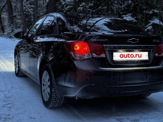 2013 Chevrolet Cruze I Рестайлинг, коричневый, 890000 рублей, вид 3