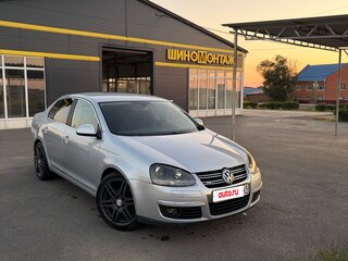 2008 Volkswagen Jetta V, серебристый, 620000 рублей, вид 2