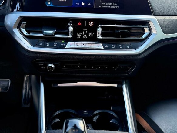 2019 BMW 3 серии 330i VII (G2x), чёрный, 3985000 рублей - вид 22