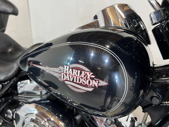 2012 Harley-Davidson Electra Glide, чёрный, 730000 рублей - вид 15