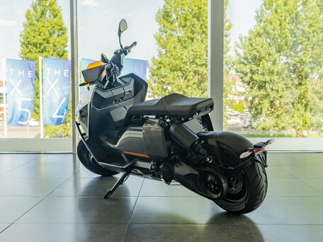 2023 BMW CE 04, серебристый, 1690000 рублей, вид 3