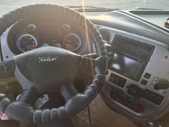 2008 DAF XF 105, чёрный, 2700000 рублей - вид 7