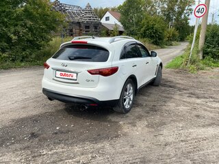 2014 Infiniti QX70, белый, 1999999 рублей, вид 4