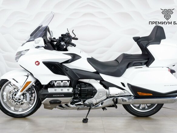 2019 Honda GL 1800 Gold Wing, белый, 2499000 рублей - вид 1