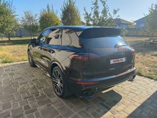 2016 Porsche Cayenne GTS II Рестайлинг (958), коричневый, 5100000 рублей, вид 5
