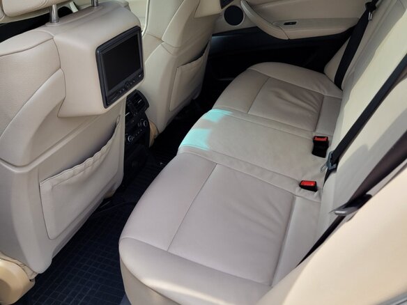 2010 BMW X5 35i II (E70) Рестайлинг, коричневый, 2000000 рублей - вид 8